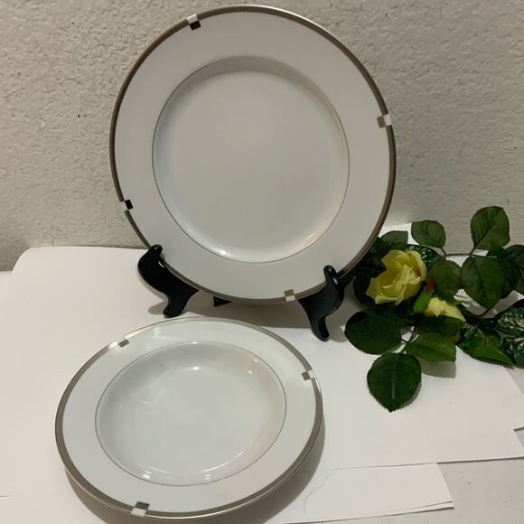 2 Mikasa Invitation Platinum L5615  11" Dinner & 8” Salad Plate Platinum Rimmed - Picture 3 of 10
